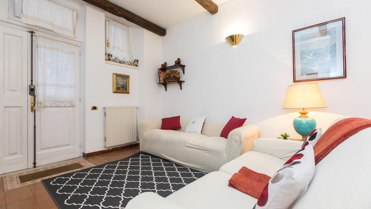 Rental In Rome Panieri Terrace Екстер'єр фото